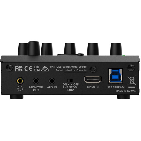 Roland UVC-02 streaming dock USB 3.0 w/balanced audio IN - Image 3